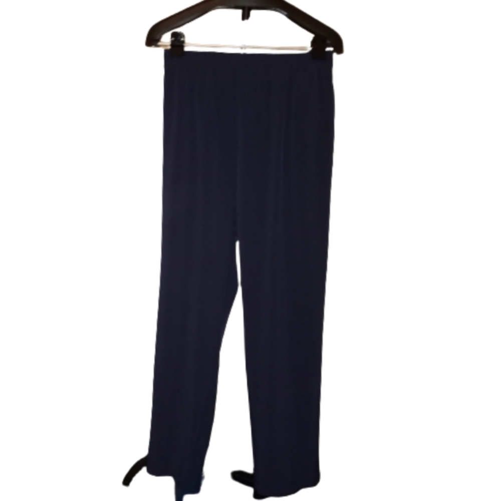 D & D Lifestyle spandex pants. PLUS SIZE